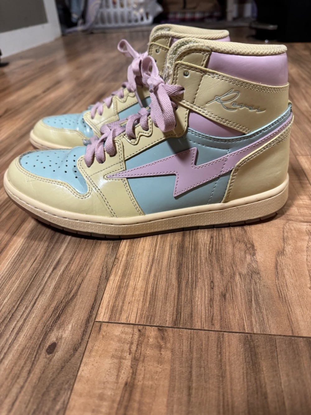Reve’s KIY '85Shoes HI Distorted Edition Limited Pale Yellow/Green/Pink Men’s 9
